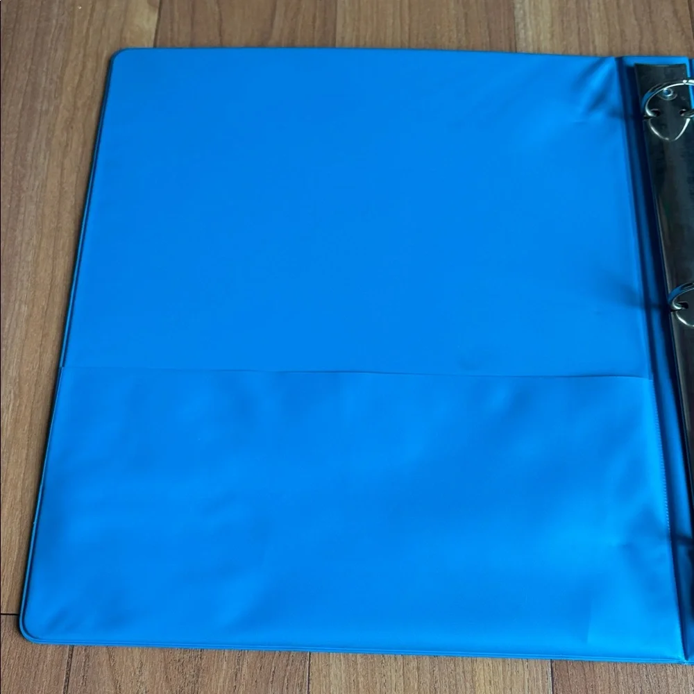 Vintage Little Mermaid Binder Finder binder with Velcro flap closure